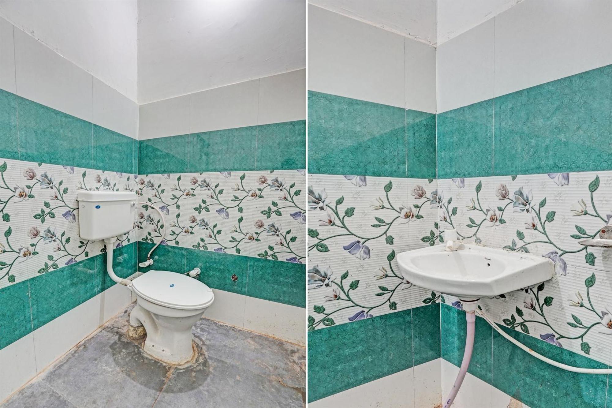 Oyo Double Ss Hotel Hathras Bagian luar foto